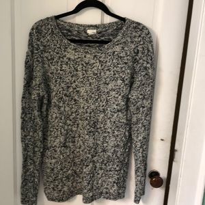 Garage long sleeve navy blue with white sweater